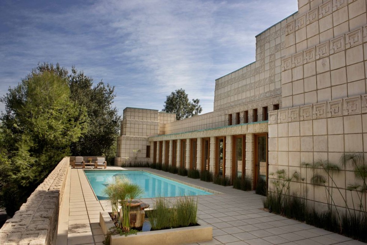 Frank Lloyd Wright's "Ennis House" is on the market - image 4