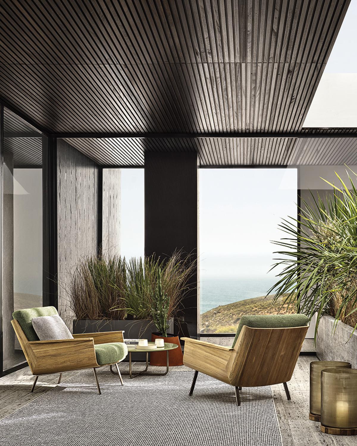 Minotti designs fluid indoor and outdoor living spaces  - image 5