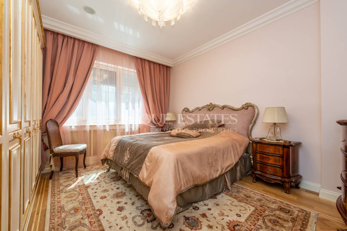 Апартамент за продажба в София, Център - код на имота: K9230 - image 8