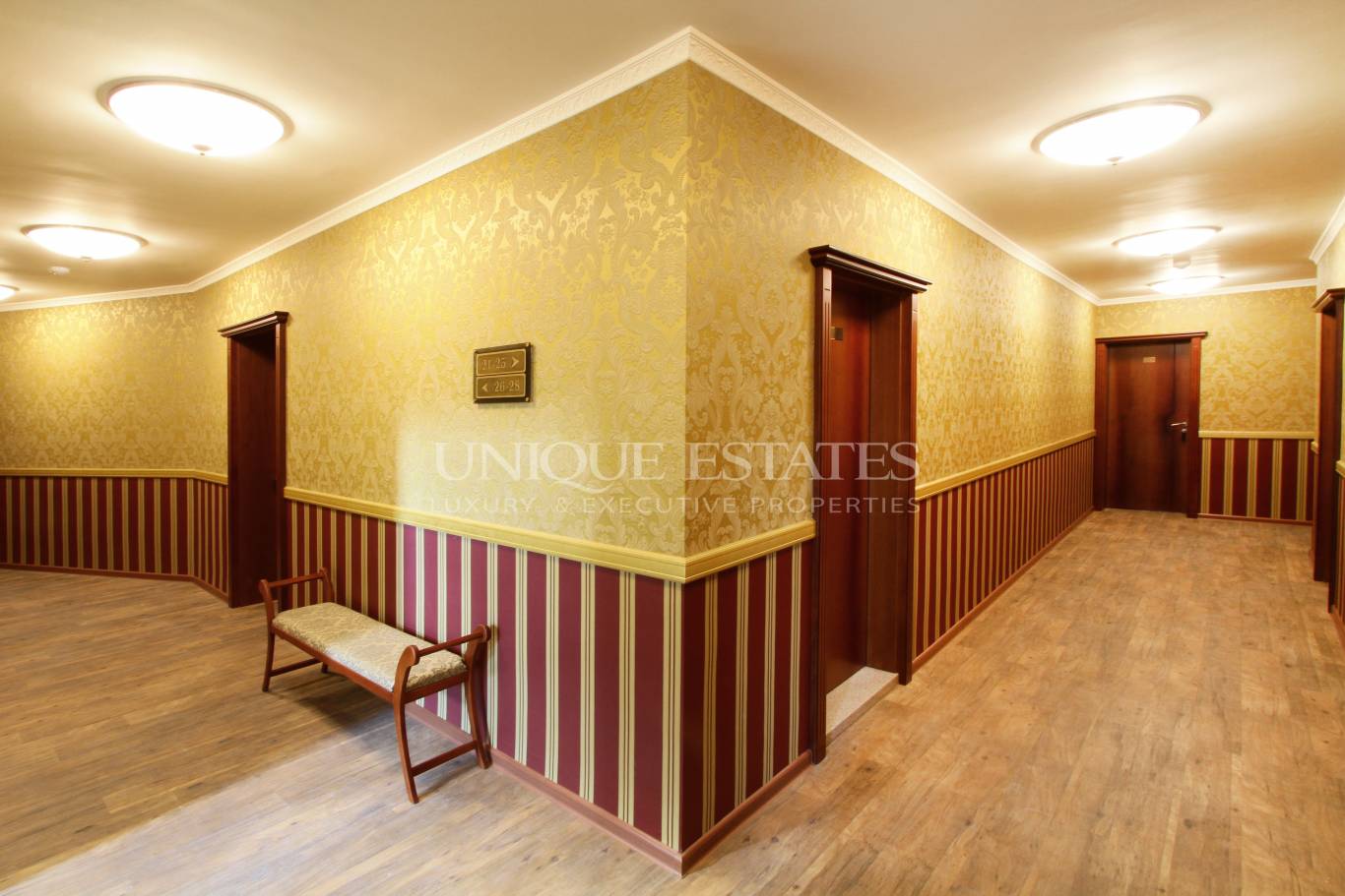 Хотел / Apartment house за продажба в Варна, к.к. Златни Пясъци - код на имота: K13678 - image 11