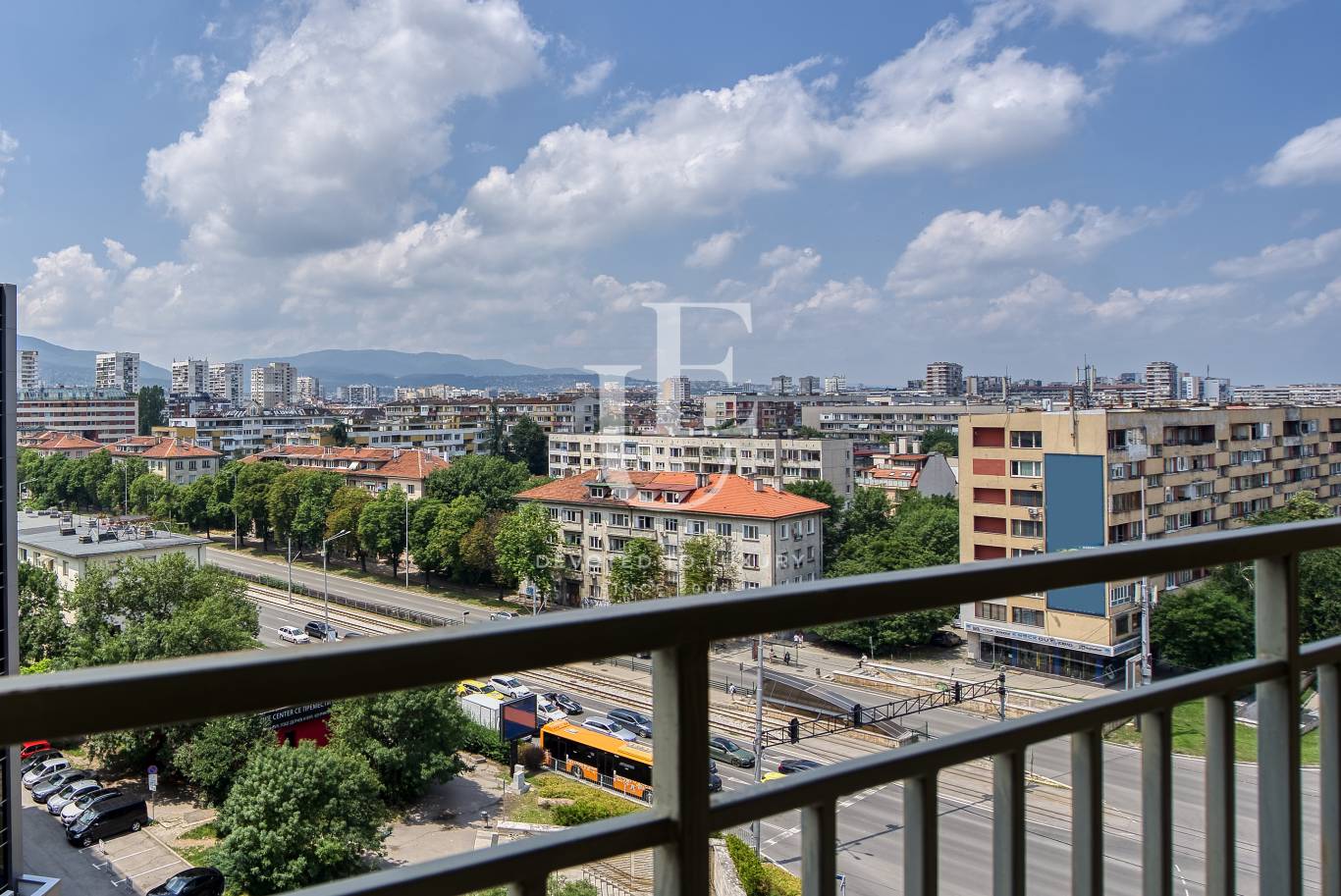 Апартамент за продажба в София, Стрелбище - код на имота: E17733 - image 1