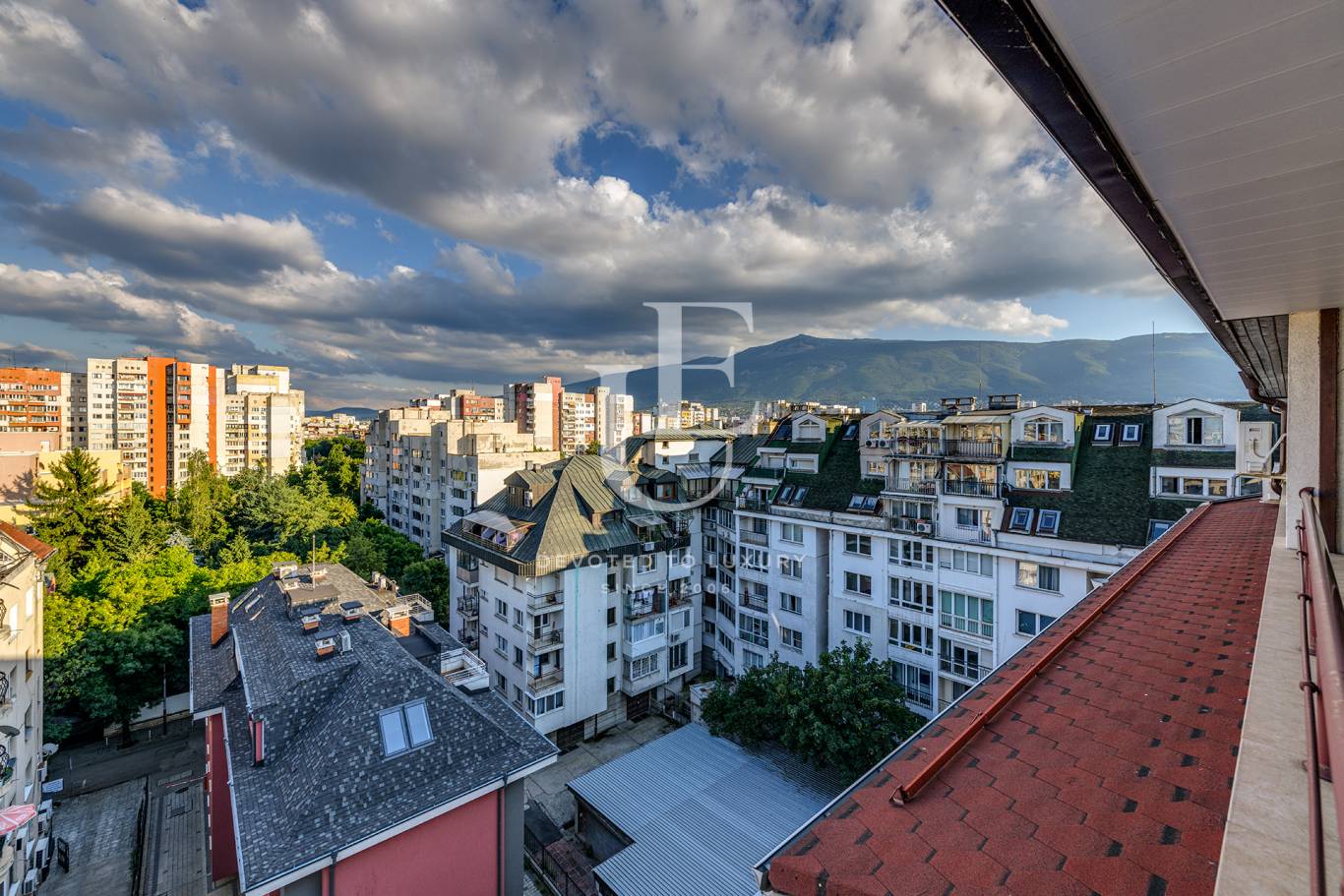 Апартамент за продажба в София, Бели брези - код на имота: K17764 - image 1