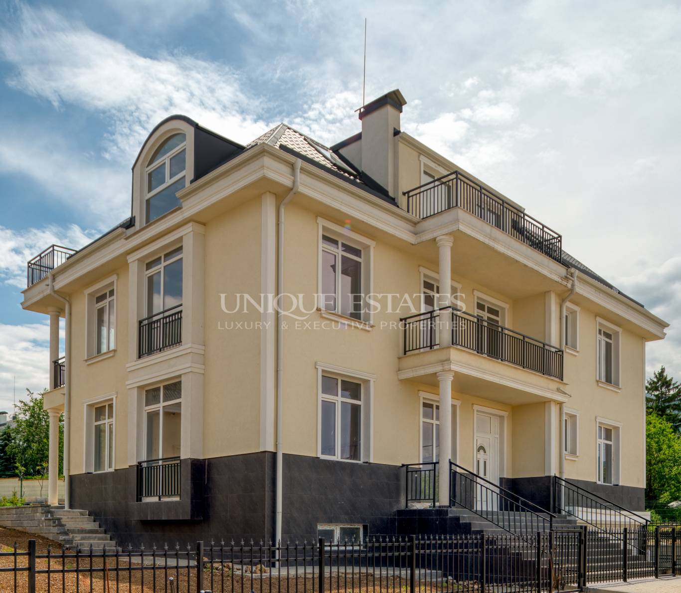 Къща за продажба в София, в.з. Малинова долина - код на имота: K15536 - image 2
