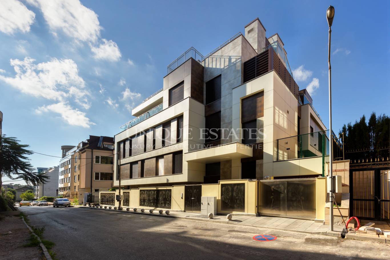 Офис сграда / Сграда за продажба в София, Лозенец - код на имота: K15535 - image 1