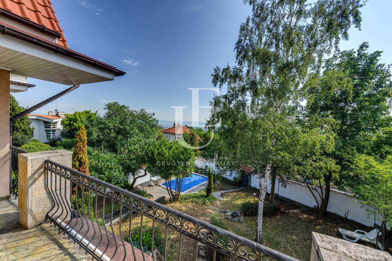 Къща за продажба в София, Симеоново - код на имота: N18063 - image 1