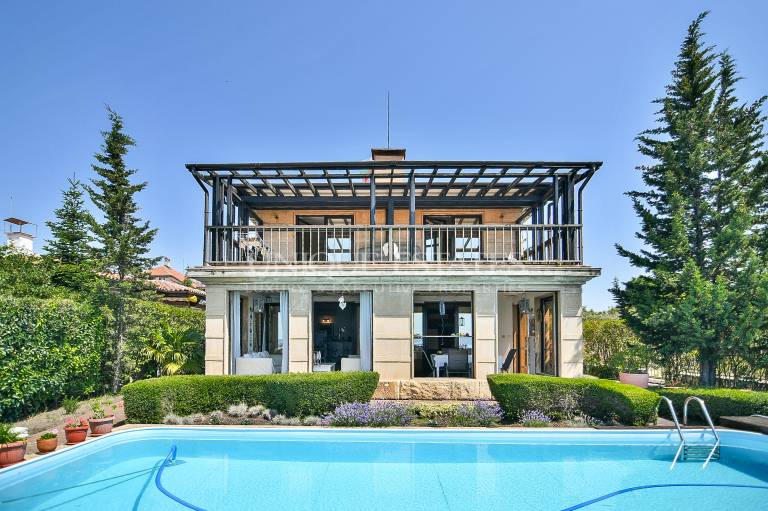 New house with fabulous views to the sea in Sozopol