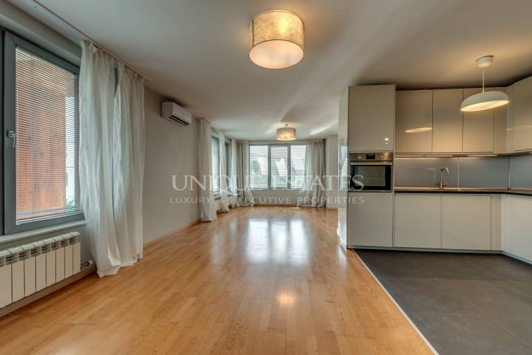 Spacious unfurnished three bedroom apartment for rent