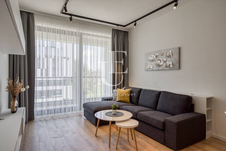 Нов, елегантен апартамент под наем в София Ленд Резидънс