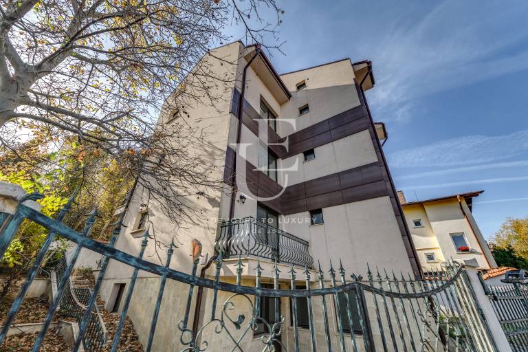 Нова къща за продажба с акт 16 в Бояна с удивителни гледки