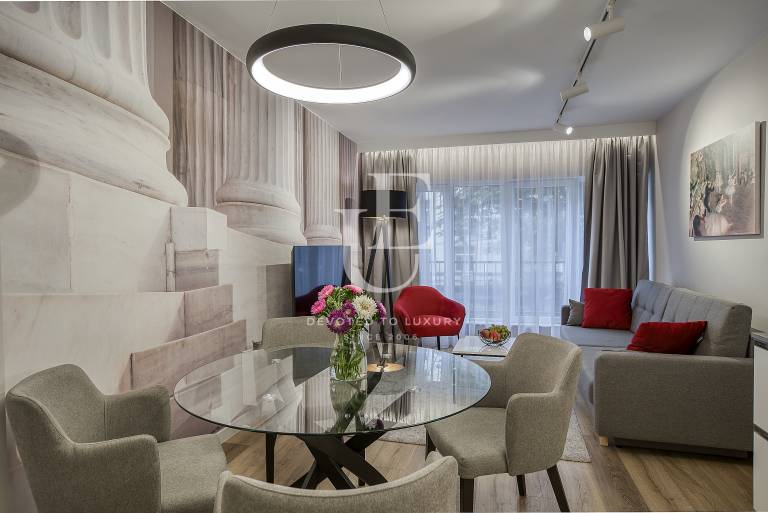 Нов, елегантен апартамент под наем в близост до Александър Невски